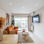 Apartament Renovated Flat 250m From The - Town Centre - 2br 6p
