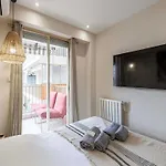 Apartament Renovated Flat 250m From The - Town Centre - 2br 6p Antibes