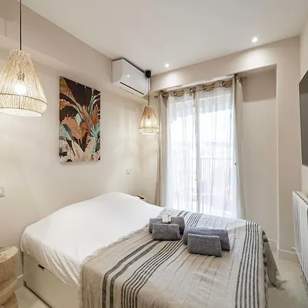 Apartament Renovated Flat 250m From The - Town Centre - 2br 6p *
